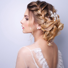 Leyla Eventstyling Hairstyling Blond